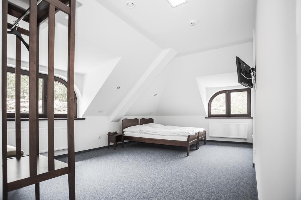 W Starym Mlynie Bed & Breakfast Milicz Exterior foto